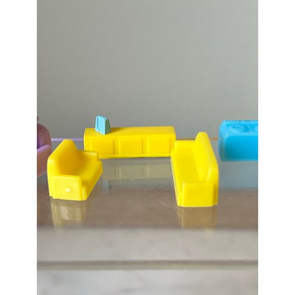 Vintage Random Blue box Tiny Dreams Dollhouse Dolls Polly Pocket stages - Picture 2 of 14